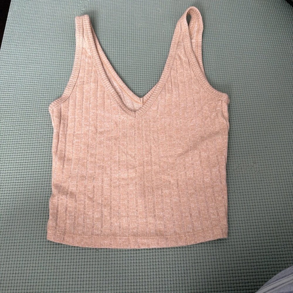 Abercrombie & Fitch Ribbed V-Neck Tank Top - Blush